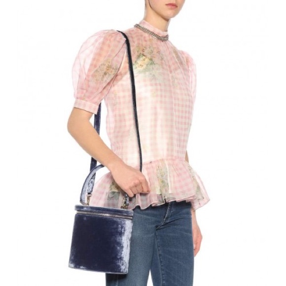 STAUD ‘vitti’ velvet bucket bag in navy blue - Picture 4 of 16